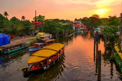 Munnar Alleppey 3Day Trip From Kochi — Kerala tour package